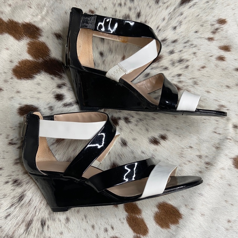 Nine West Black & White Patent Strap Wedge 6